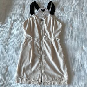 Off-white Cocktail Dress. Size M